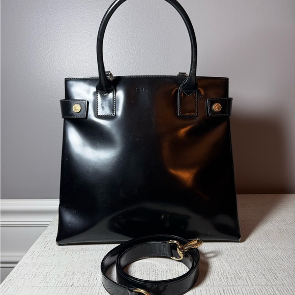 Gucci Handbags - Gucci Vintage Black Leather Shoulder Bag w/COA